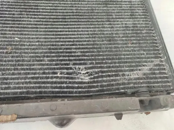 Radiateur CV427002 pour CITROEN DS3 1.4 16V - Occasion image 5