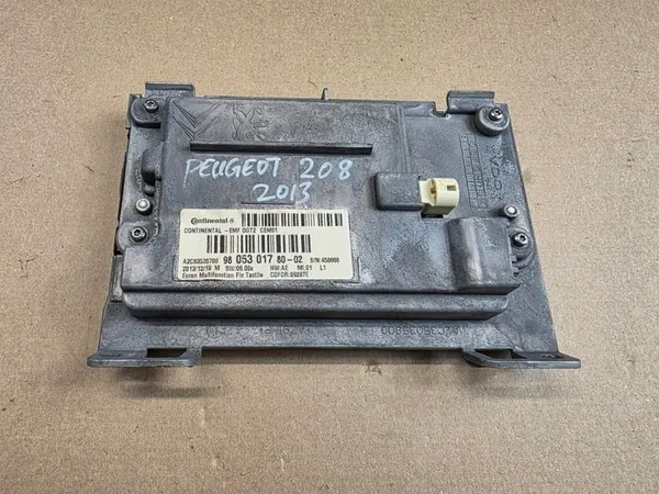 Pantalla de navegación Peugeot 208 OEM 9805301780 (26) image 3