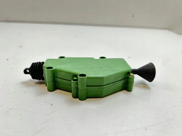 Atuador de Fechadura Central 7D0959781A image 3