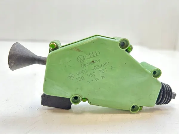 Atuador de Fechadura Central 7D0959781A image 7