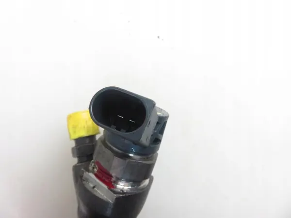 Bosch 0 445 110 613 Injektor Toyota Avensis image 3