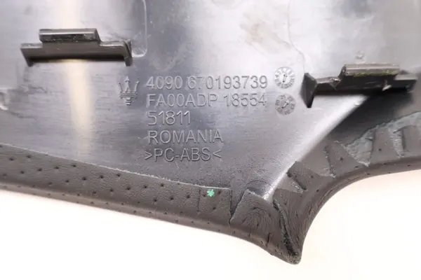Moldur Maserati Grecale OEM 670193739 - Usado image 9
