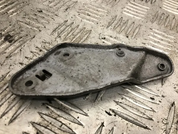 Bränslepumpsfäste OEM A6510901541 för Mercedes-Benz image 5