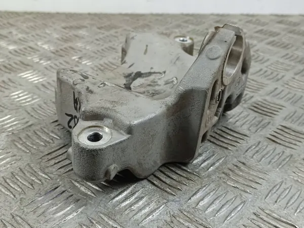 Oikea kiinnitystyyny OEM 68271532AC Wrangler JL image 3