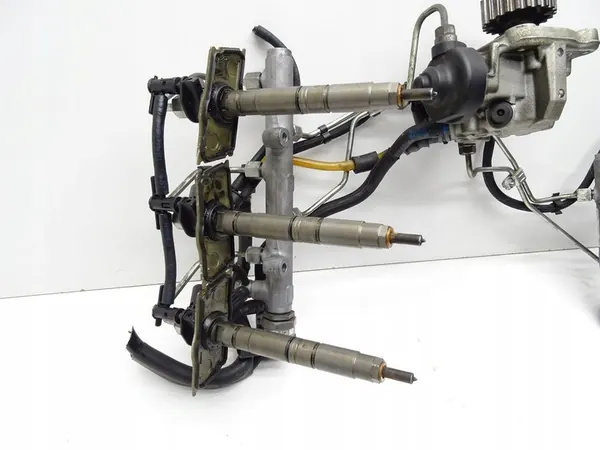 Sistema di iniezione carburante 3.0 TDI Audi A4 B8 A5 8T A6 C6 OEM image 6