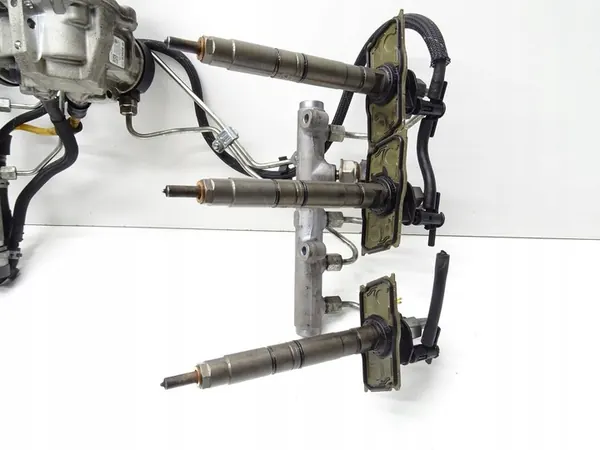 Sistema di iniezione carburante 3.0 TDI Audi A4 B8 A5 8T A6 C6 OEM image 8