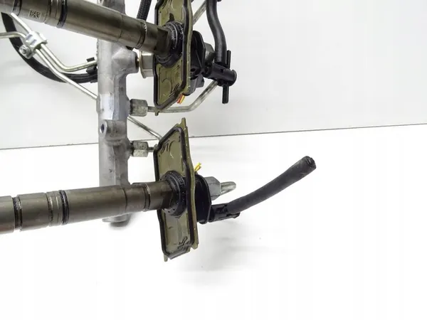 Sistema di iniezione carburante 3.0 TDI Audi A4 B8 A5 8T A6 C6 OEM image 9