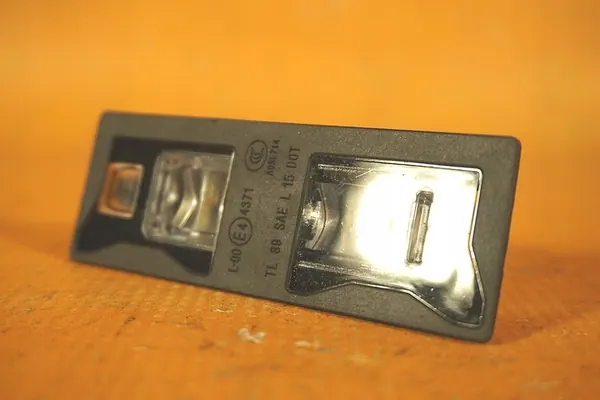 Audi Q2 81A Conjunto de Luzes de Placa 8w6943021a image 4