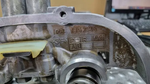 Couver de cames droit OEM 06E109102AT pour Audi V6 image 10