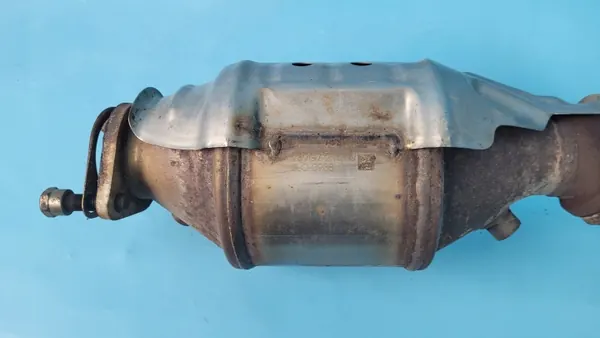 Katalysator OEM 289G7-2M200 G2M705-C + Flens image 6