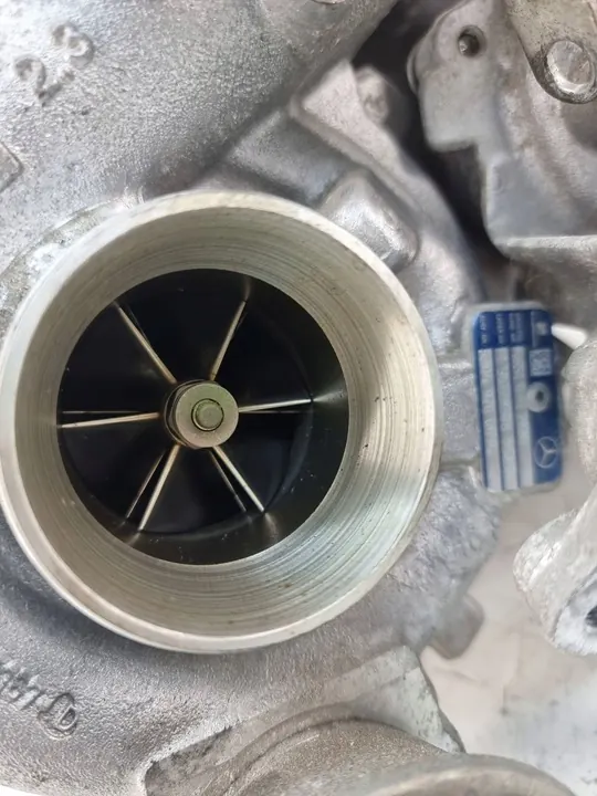 Turbo Biturbo Mercedes E-Class W207 W212 2.2 CDI A6510905780 image 2