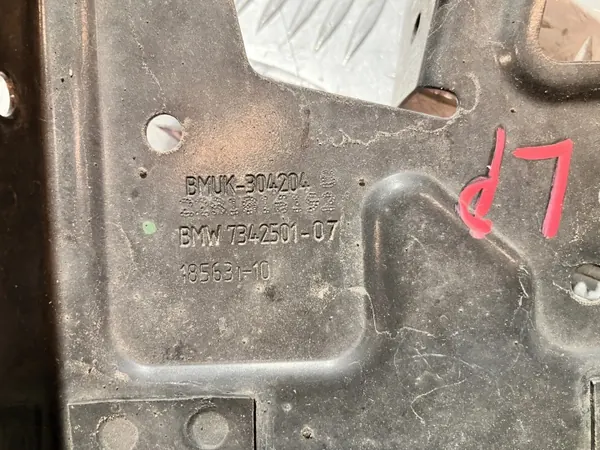 Suporte de farol esquerdo OEM 7342501 para BMW X1 F48 image 3