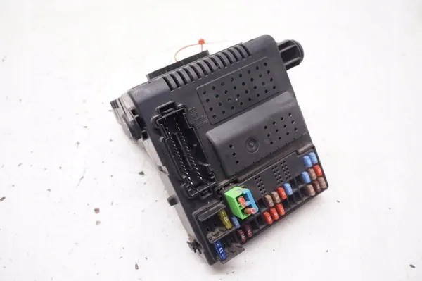 Volvo CEM-moduuli OEM 30786889 V70 II/S60 I image 3