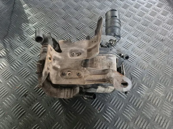 Webasto Heizung OEM 1K0815065R 9007184H für VW Touran image 2