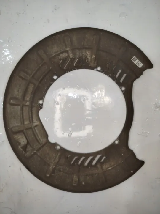 OEM 7P5609404F Bromsskydd Höger Bak Porsche Cayenne image 2