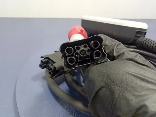 Skoda Acculader OEM 5LA971675C - Gebruikt image 5
