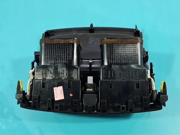 Toyota Auris I Mittel-Luftauslassgitter OEM 55670-02130 image 5