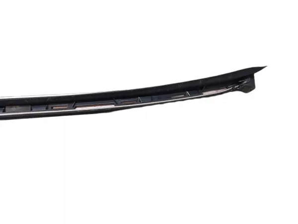Mercedes C-klass W204 Vindrutslist Vänster OEM 0800023 image 5