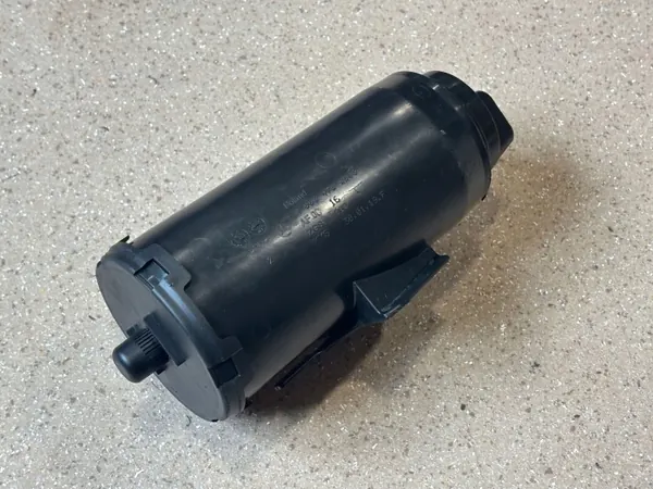 Kraftstoffdampf-Kohlefilter OEM A0004705000 Mercedes-Benz image 2