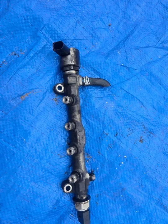 Rampe d'injection Skoda Superb III 2.0 TDI image 2