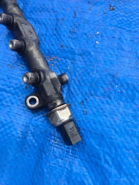 Rampe d'injection Skoda Superb III 2.0 TDI image 3