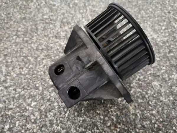 Radiateur de chauffage Volvo XC60 OEM 983469U - Diesel image 4