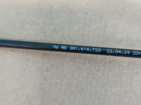 Jarrukaapeli OEM 3Q1614723 VW Golf 8 Variantille image 10