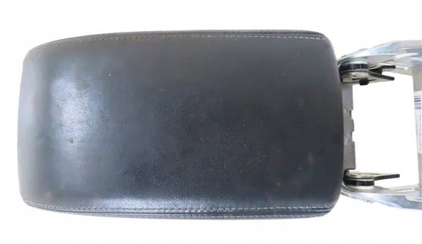 Audi Q3 8U middenconsole armsteun OEM 8U0864283A image 3