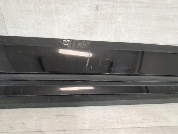Audi Q5 80A S-Line Ovenlista Oikea Etu OEM 80A853960 image 3