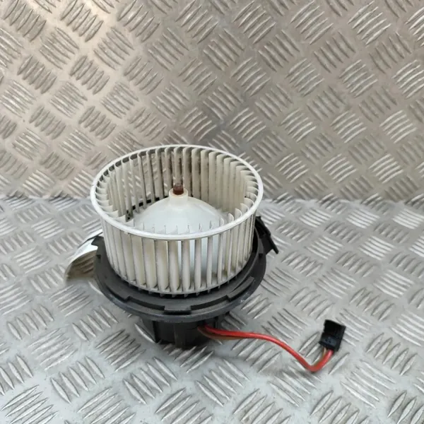 Moteur de chauffage Mercedes W212 A2128200708 image 3