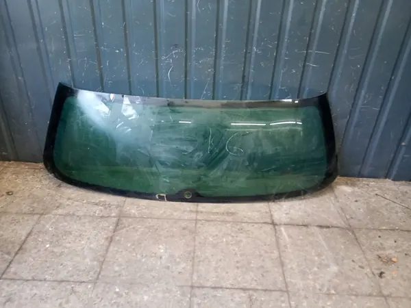 Szyba klapy tyl vwgolf vi - Gebrauchte Heckklappenscheibe image 2