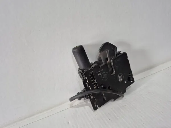 Motorhuvslås VW T-Roc Golf Caddy 2GA823509 OEM image 3