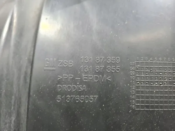 OEM 13187357 Para-lamas Dianteiro Direito Opel Corsa D image 7