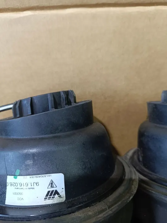 Porsche Taycan Bakre luftfjädring OEM 3432342341223 image 7
