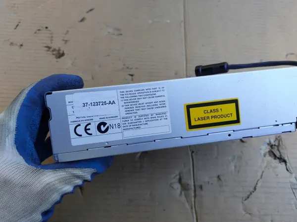CD-vaihtaja OEM 37-123725-AA Aston Martin DB7:lle image 4