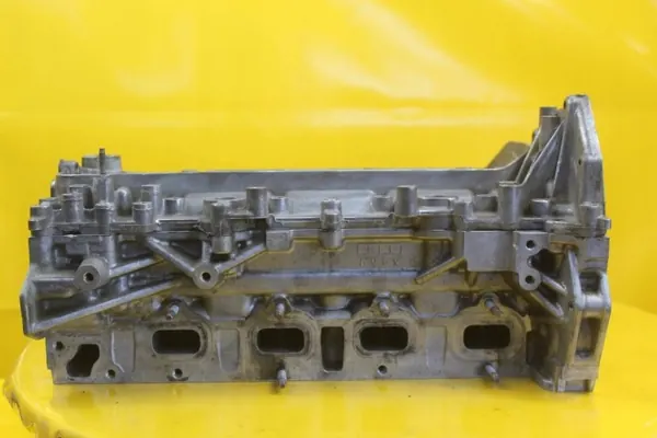 Renault Zylinderkopf OEM 110422959R Gebraucht image 6