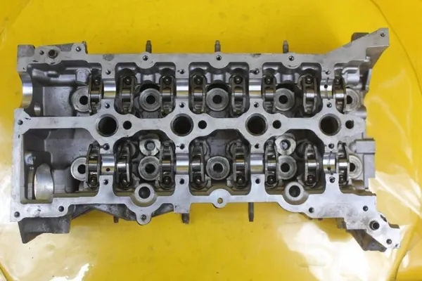 Renault Zylinderkopf OEM 110422959R Gebraucht image 8