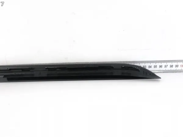 Joint pare-brise avant gauche OEM 75536-60030 image 8