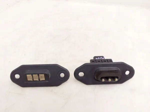 Interrupteur de porte Ford ET7614A658AB Transit Courier image 2