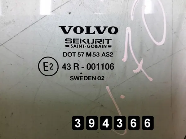 Volvo V70 dörrglas OEM e243r001106 - Begagnad image 3