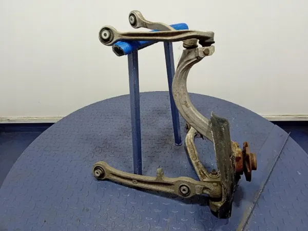 Cubo Dianteiro Esquerdo Audi A6 C6 2.0TDI OEM 4F0407241F image 3