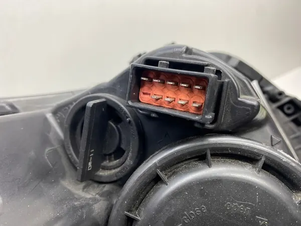 VASEN ETULAMPPU OPEL INSIGNIA A 22831926 image 8