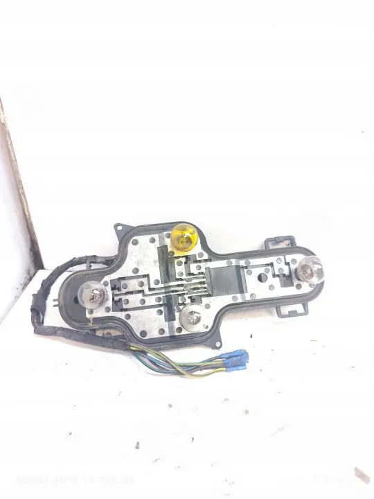 OEM 89025237 Insert Phare Arrière Droit Nissan Primera P12 image 2