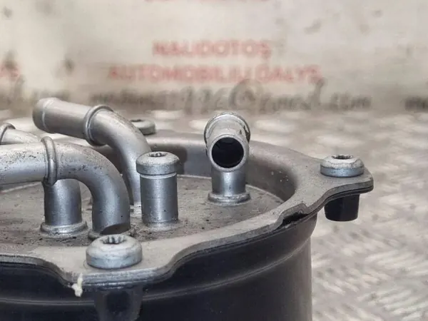 Polttoainesuodatin VW Touareg 6660473120 3.0L Diesel image 4