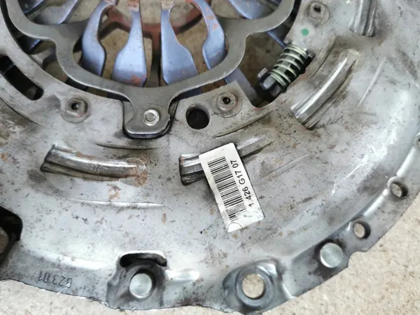 MASTER MOVANO B NV400 2.3 Kaksimassavoltti OEM 302056909R image 3