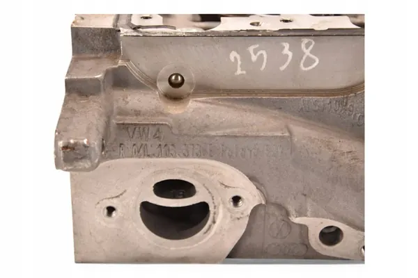 Cabeza de motor 04L103064F GENUINE image 10