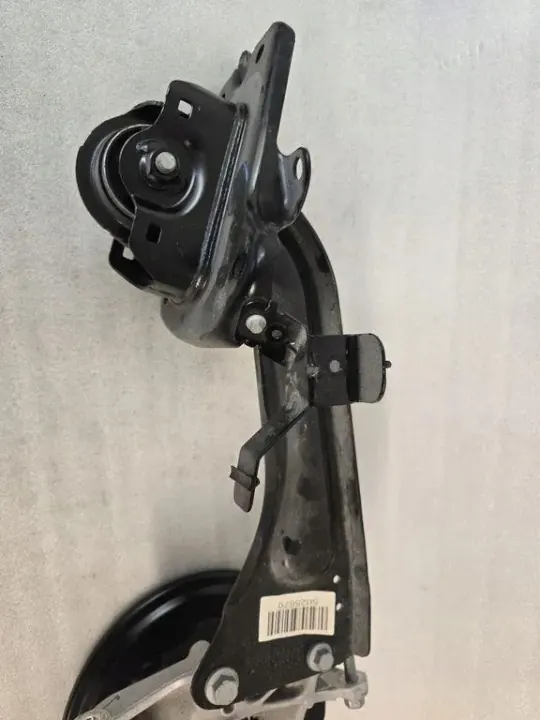 OEM 32246245 Bakhjulsnav Vänster image 4
