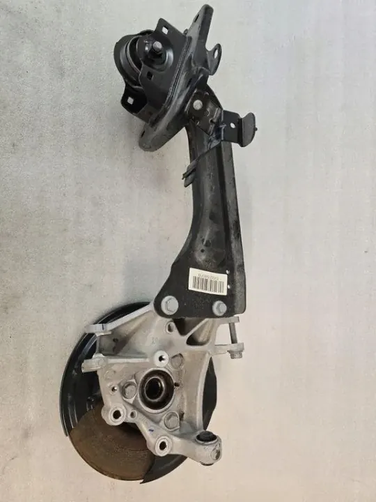 OEM 32246245 Bakhjulsnav Vänster image 7