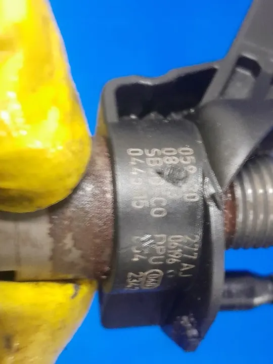 Iniettore VW Skoda Seat Audi 2.7 TDI 0445115054 image 2