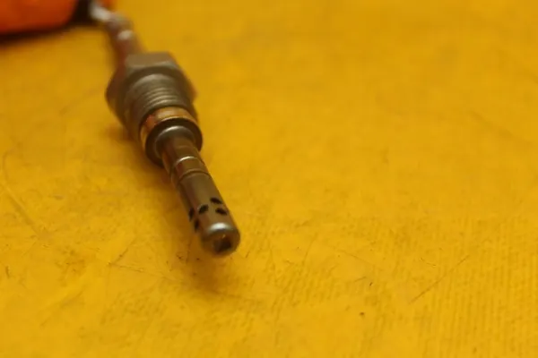 Sensor de Temperatura de Escape VW Touran 1.6 TDI image 5